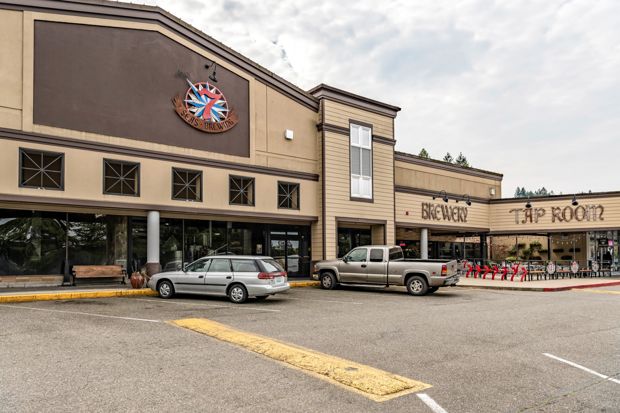 7 Seas Brewery Exterior of 7 Seas Brewery near The Inn at Gig Harbor.