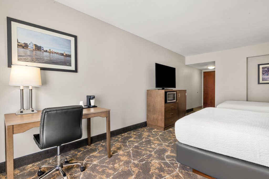 2 Queen Standard Sofa